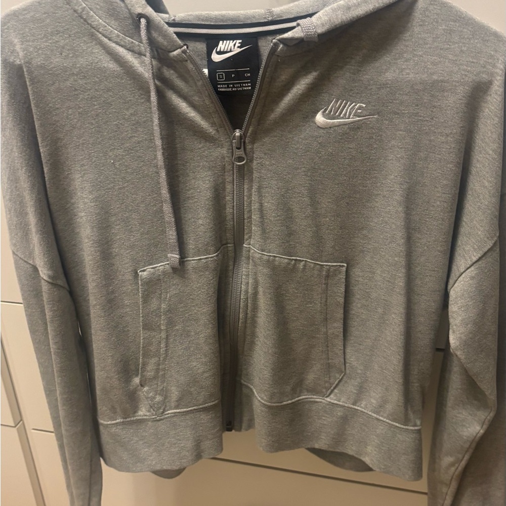 Nike cropped zip-up hoodie in heather gray